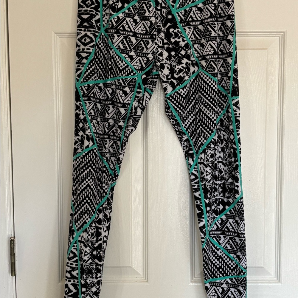 No Boundaries Black and Teal Patterned Leggings